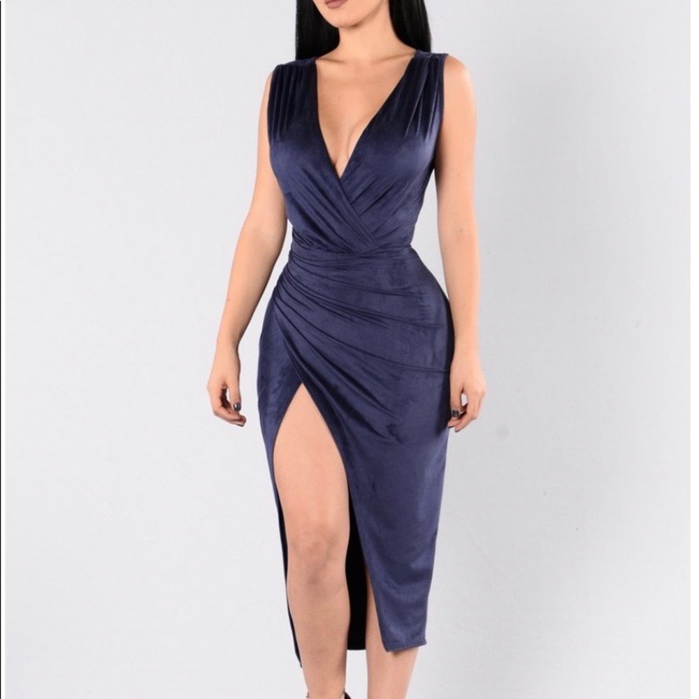 Dress - Picture 3 of 3